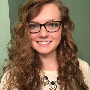 Meet your Posher, Carly